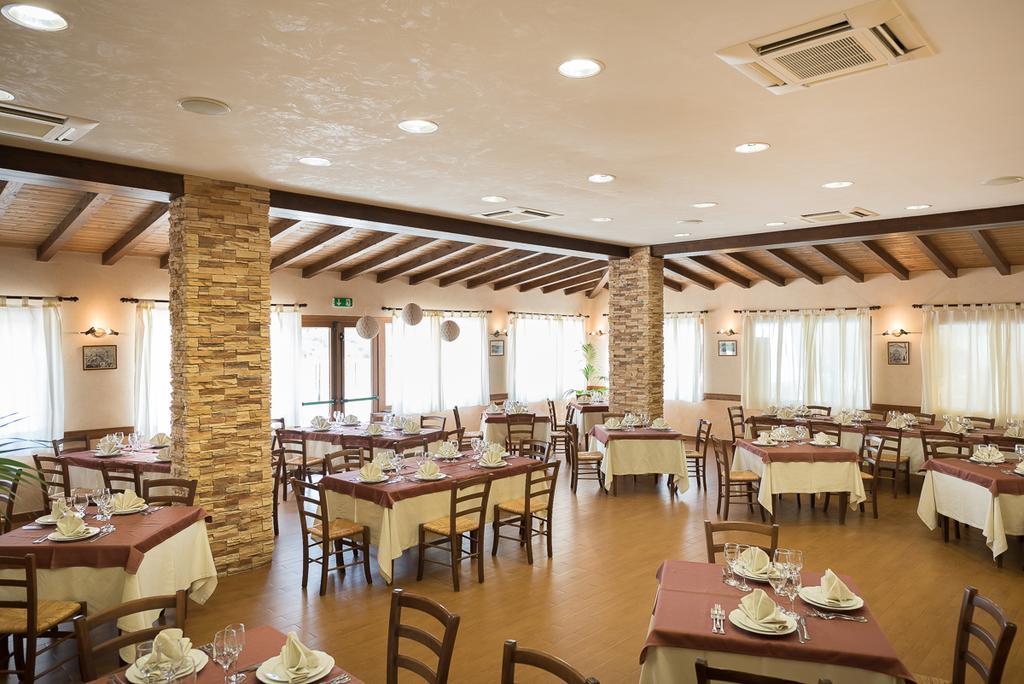 Valle Himara Guest House Пиана дели Албанези Екстериор снимка