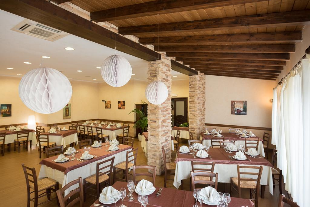 Valle Himara Guest House Пиана дели Албанези Екстериор снимка