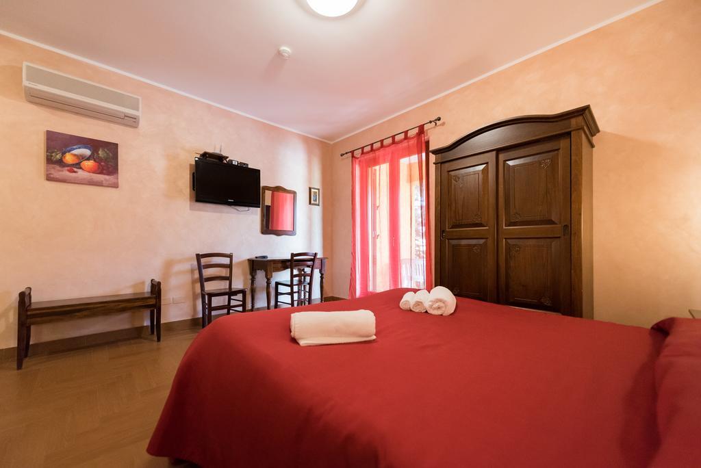 Valle Himara Guest House Пиана дели Албанези Екстериор снимка